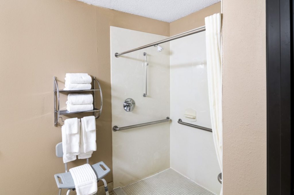 Comfort Suites Las Colinas Irving Texas 1 King Bedroom Bathroom