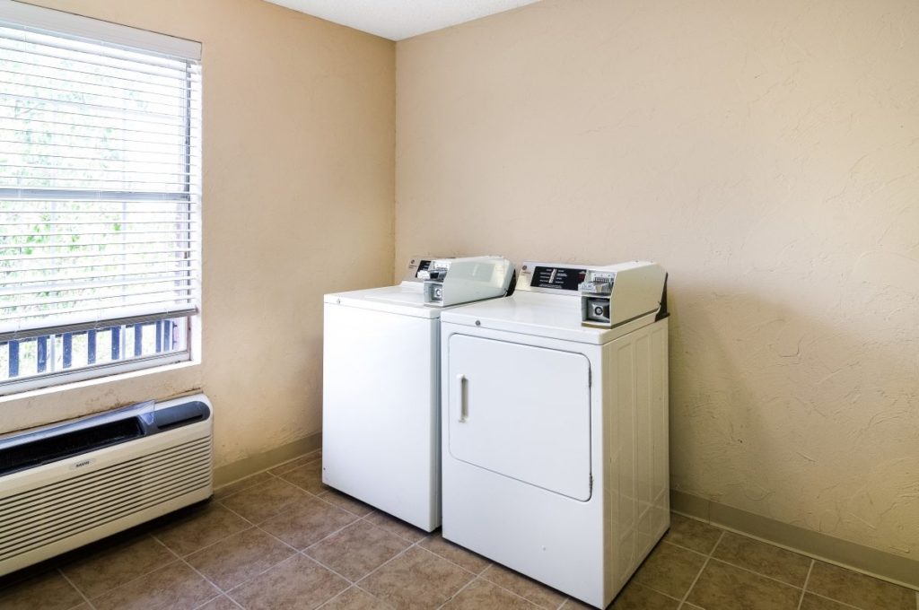 Comfort Suites Las Colinas Irving Texas Laundry